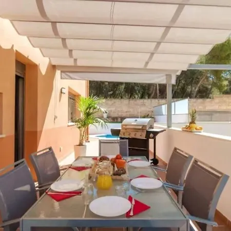 Splendida House Mit Privatem Pool Fusslaeufig Zum Strand