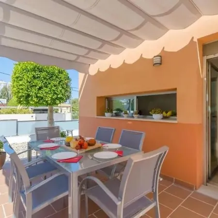 Splendida House Mit Privatem Pool Fusslaeufig Zum Strand 別荘